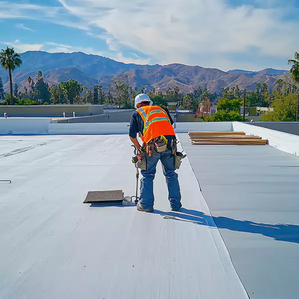 Why Issaquah Roofing Pro Is the Flat Roofing Choice in Issaquah, WA?